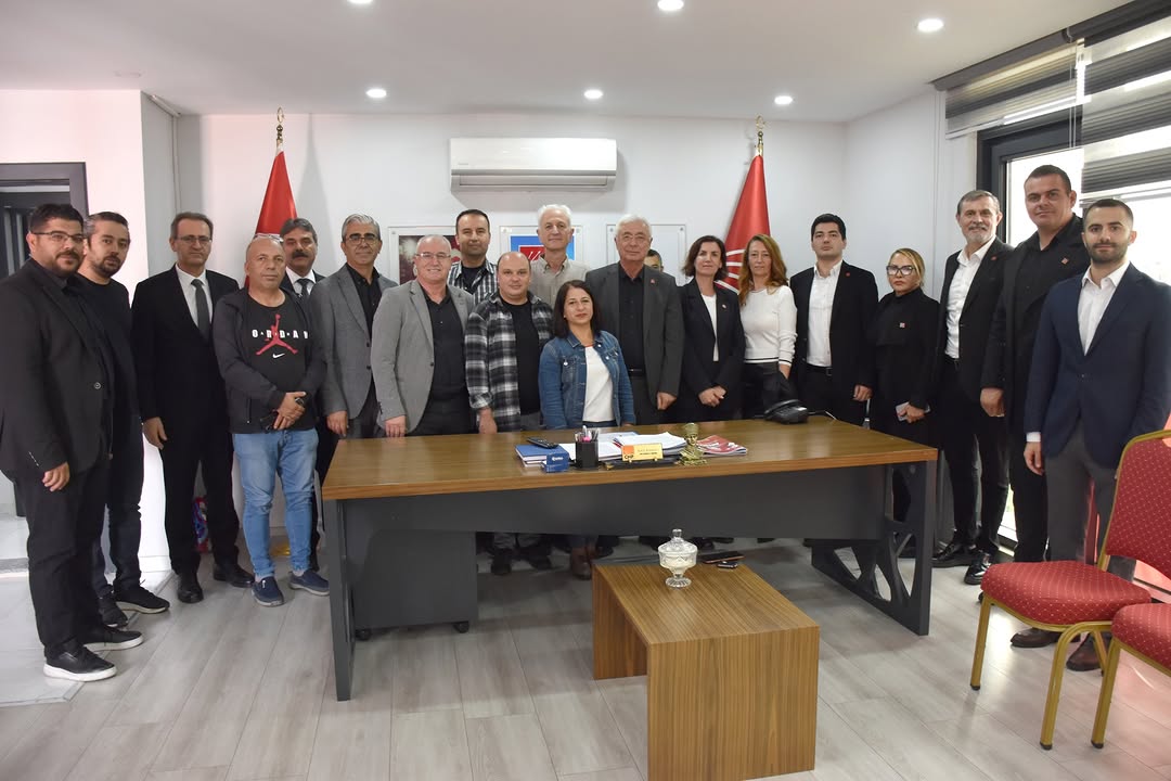 Sendika Temsilcileri CHP Antalya İl Başkanı Nail Kamacı'yı Ziyaret Etti