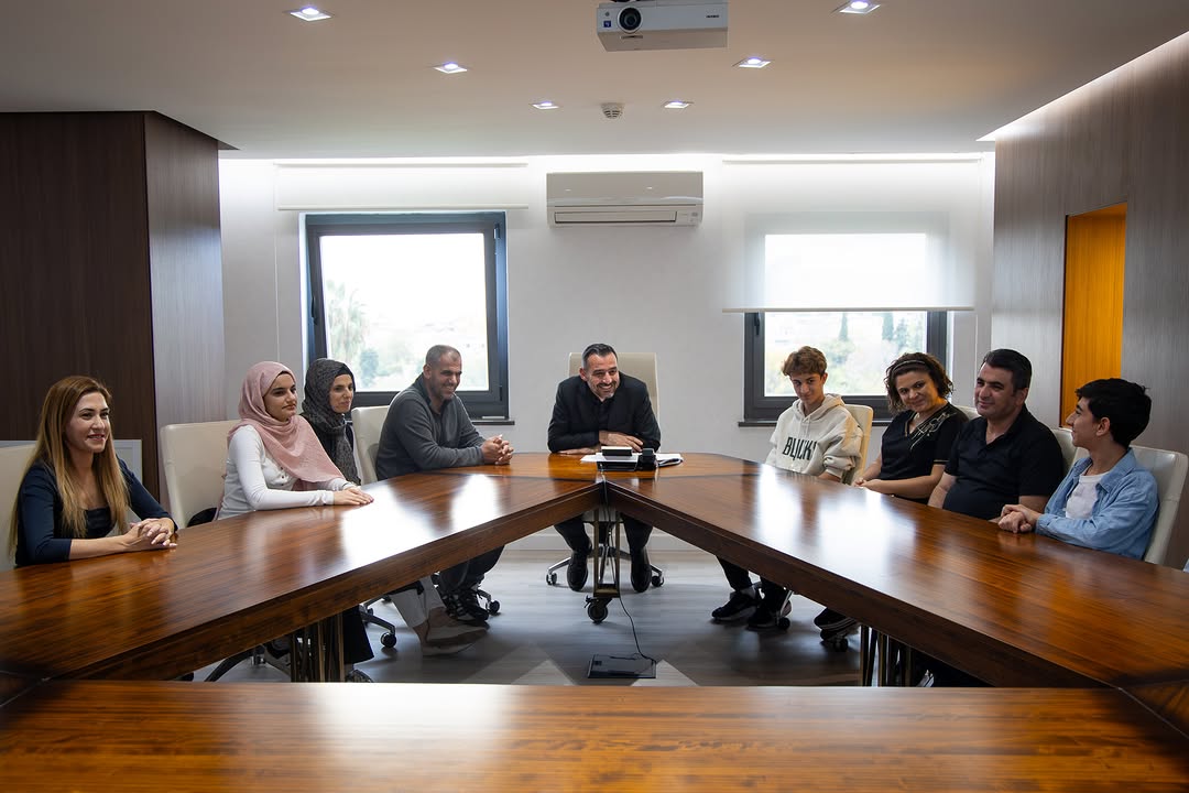 Manavgat'ta Sınav Başarısı: LGS ve YKS'de Derece Yapan Öğrenciler Belediyede Ağırlandı