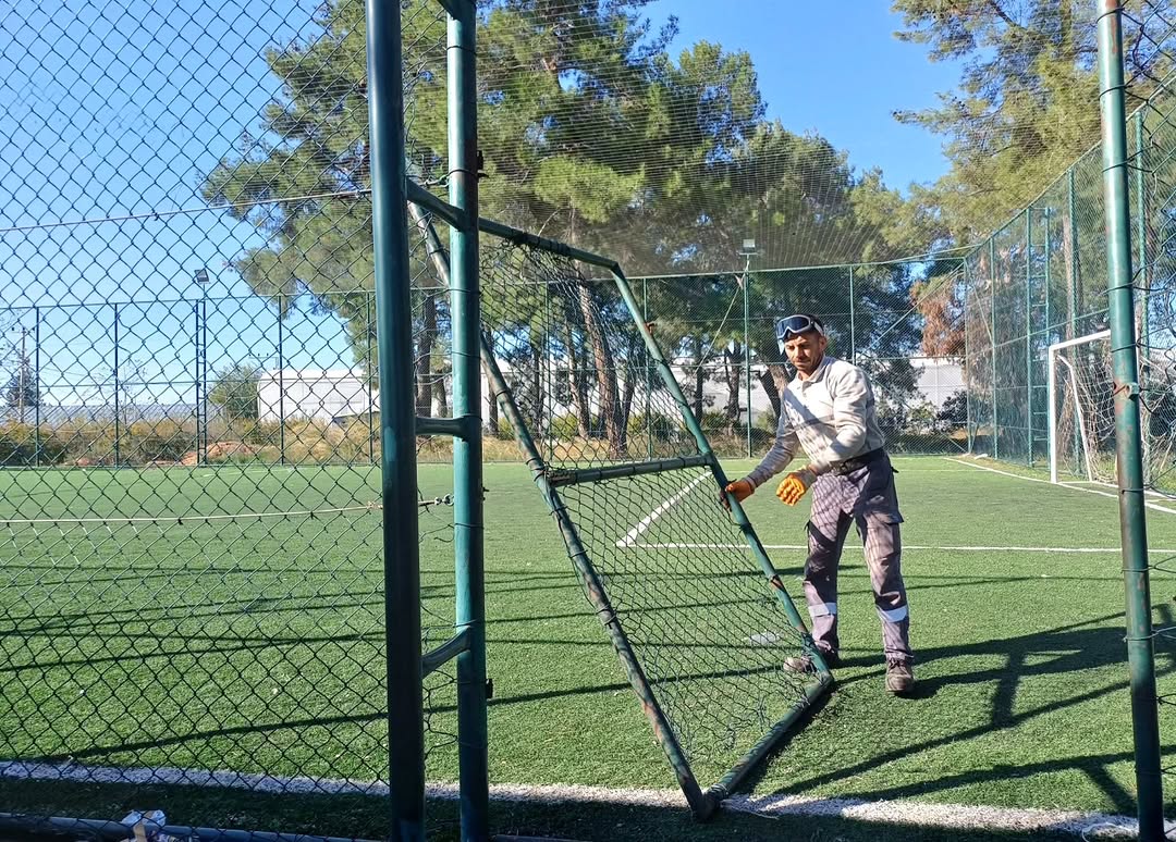 Aksu Belediyesi, Park ve Bahçelerde Yoğun Çalışma Dönemine Girdi