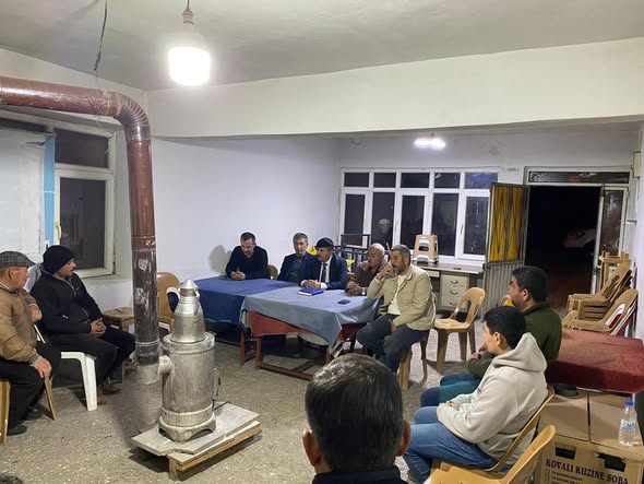 MHP'den Finike'de 'Hayırlı Günler Komşum Ziyaretleri'