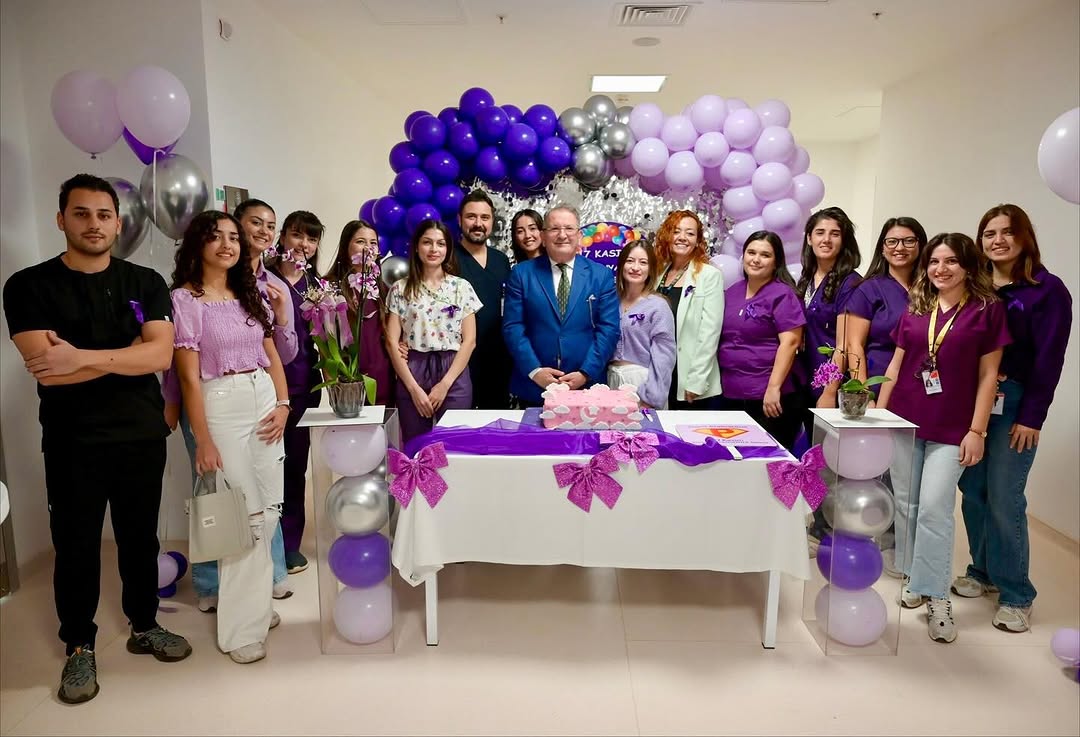 Antalya'da 17 Kasım Dünya Prematüre Günü'nde Farkındalık Etkinliği Düzenlendi