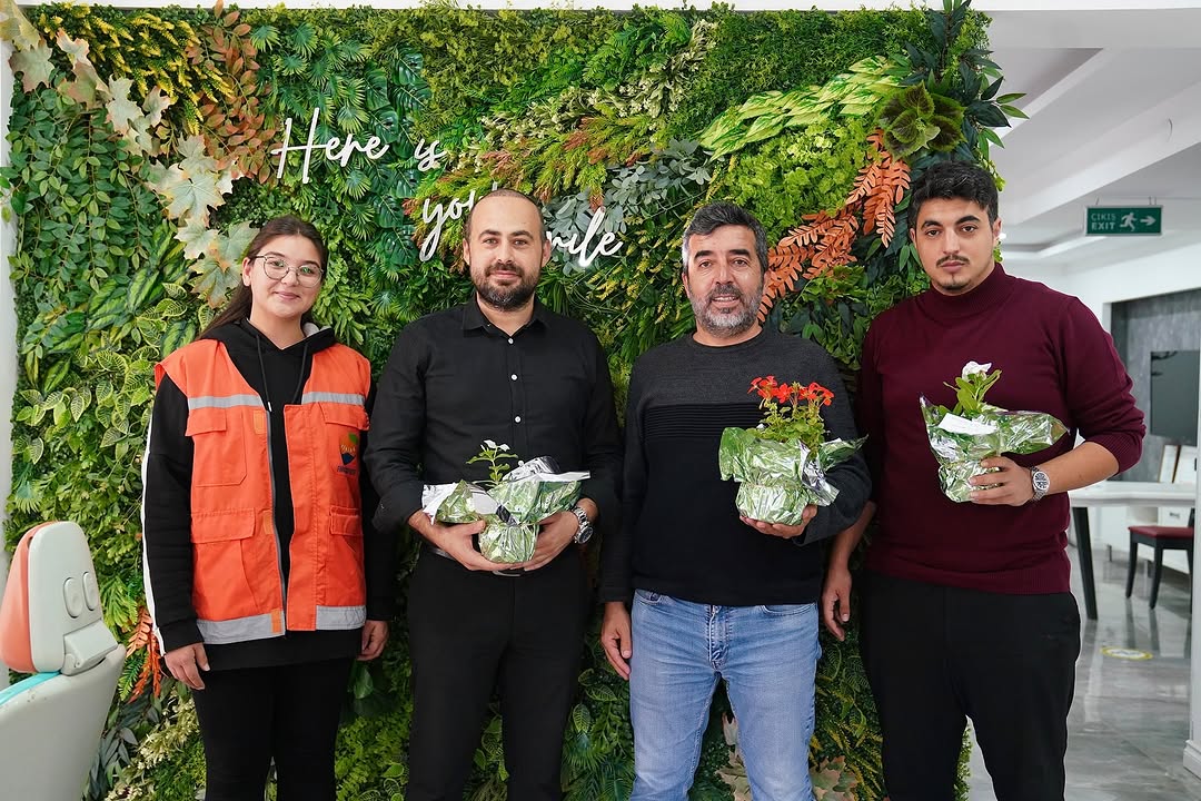 Finike'de Dünya Diş Hekimleri Günü Kutlaması