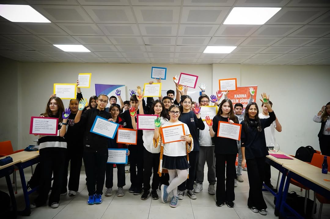 Konyaaltı Belediyesi'nden Dünya Çocuk Hakları Günü'nde Anlamlı Etkinlik