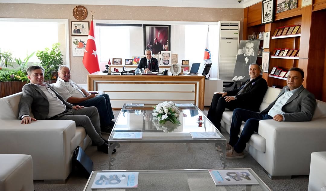 ABP Genel Başkanı Yalçın, Kemer Belediye Başkanı Topaloğlu'na Nezaket Ziyaretinde Bulundu