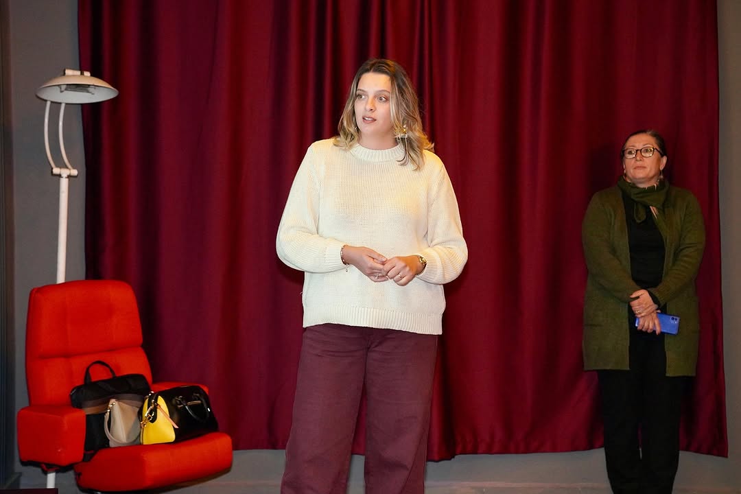 Finike'de Çocuk Hakları ve Akran Zorbalığı Konferansı Düzenlendi