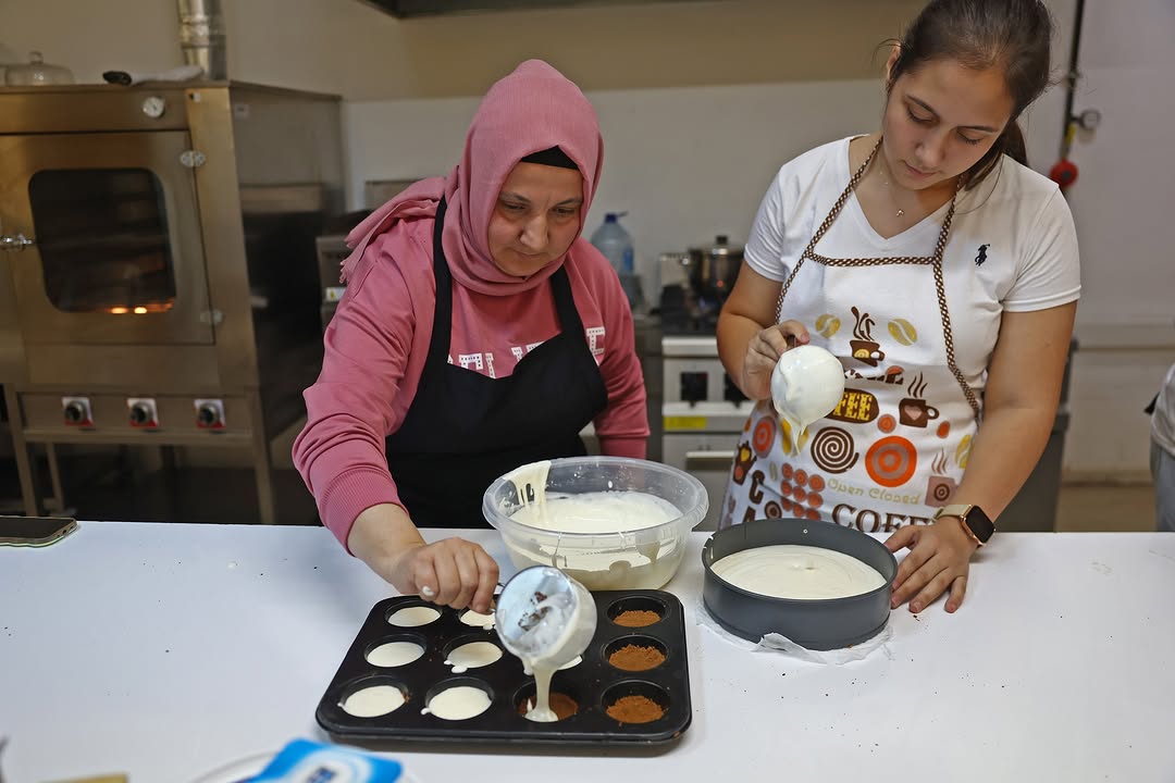 Antalya'da İstihdam ve Hobi İçin Ücretsiz ATASEM Kursları Başladı