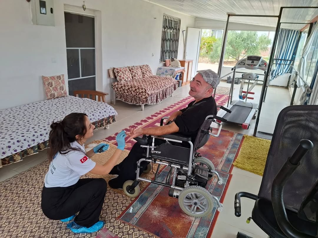 Aksu Belediyesi 35 Mahallede Kapsamlı Sağlık Taraması Başlattı