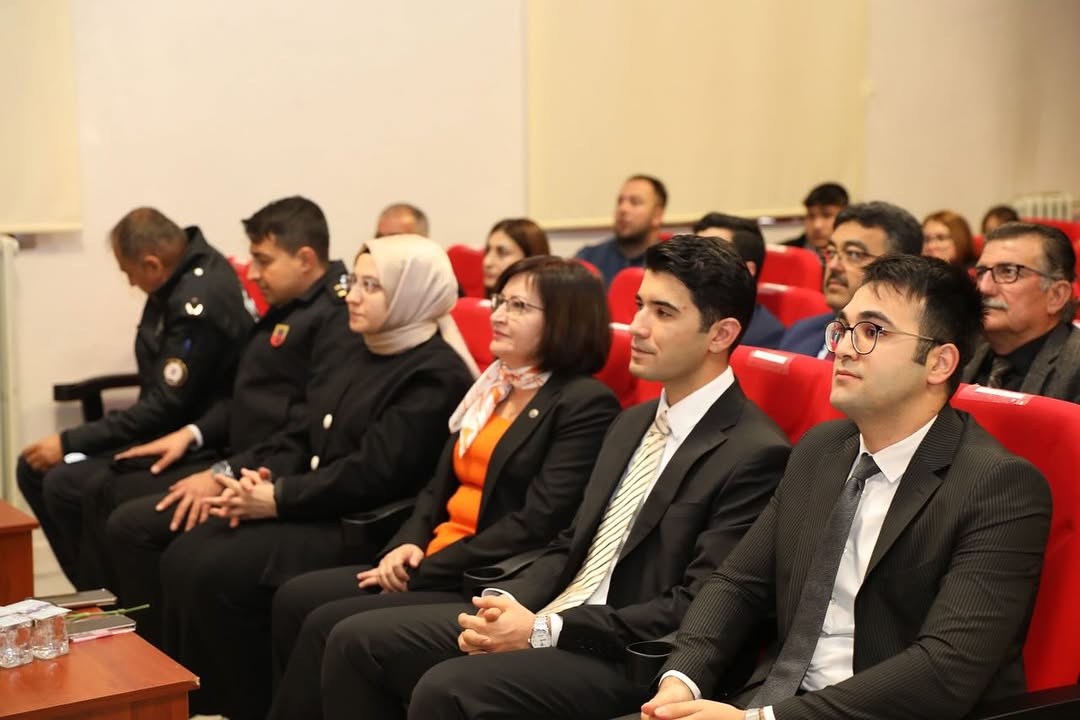 Akseki'de 24 Kasım Öğretmenler Günü Programı Düzenlendi