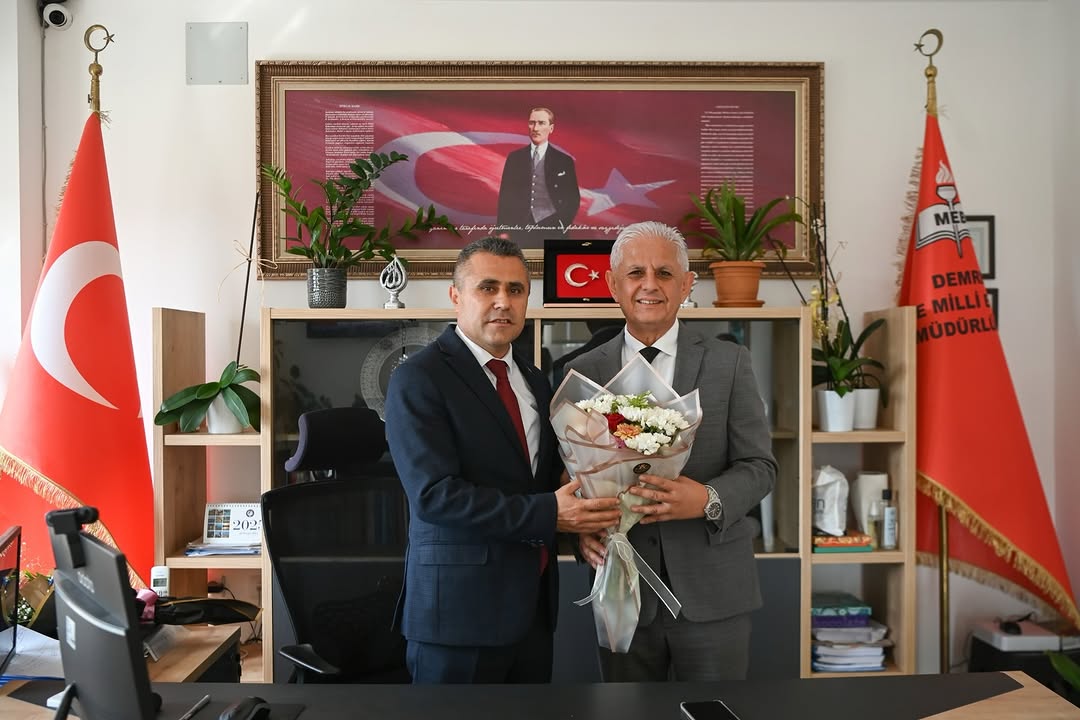 Demre'de Öğretmenler Günü Coşkusu