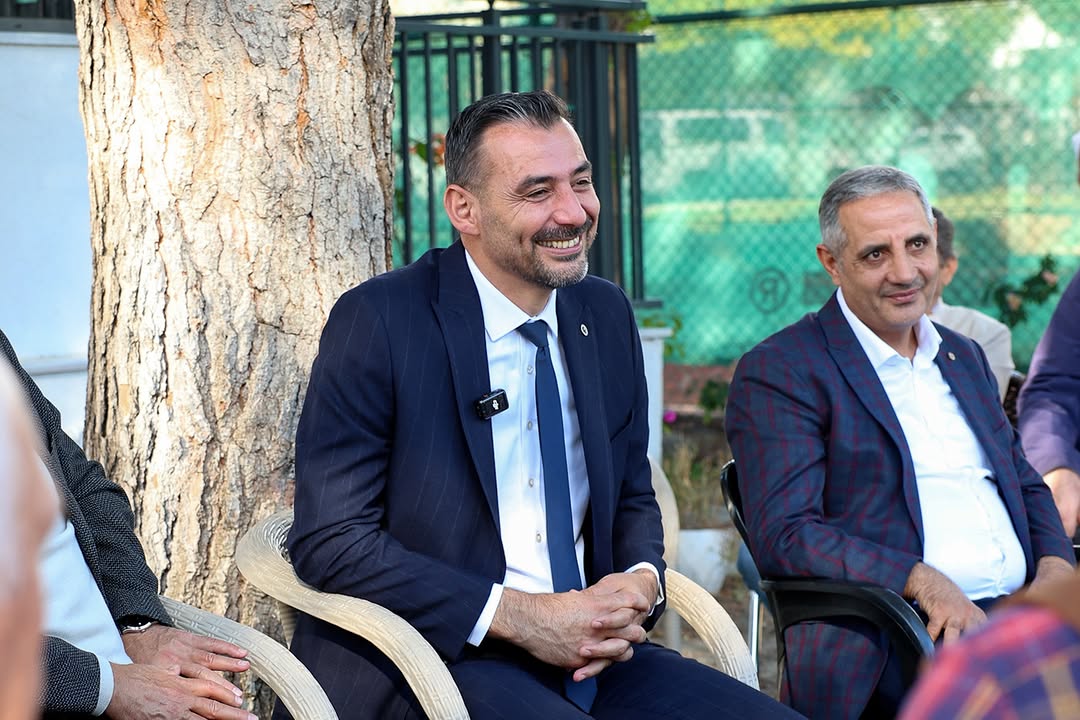 Manavgat Belediyesi'nden Emekli Öğretmenlere 24 Kasım Ziyareti