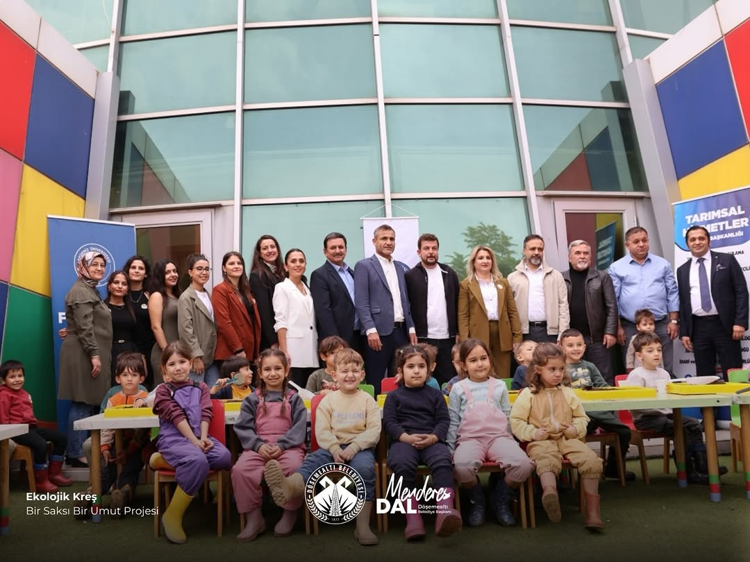 Döşemealtı'nda Minik Eller