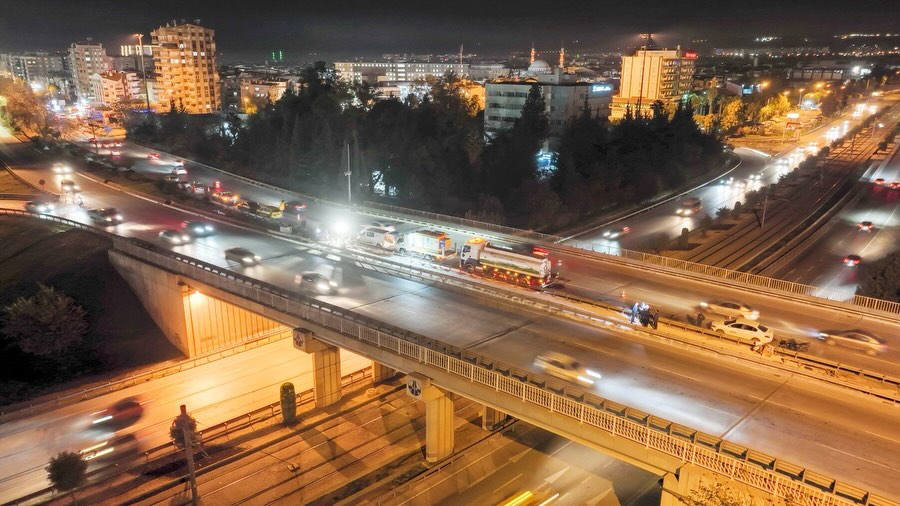 Antalya'da İller Bankası Kavşağı'nda Trafik Rahatlayacak