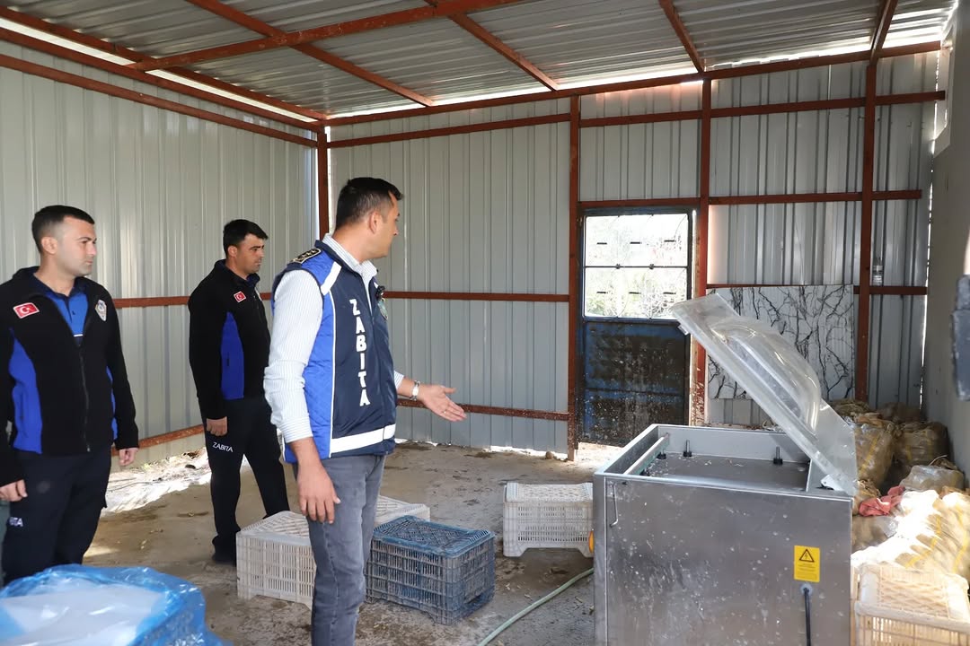 Aksu'da Kaçak Patates İşleme Atölyesi Kapatıldı