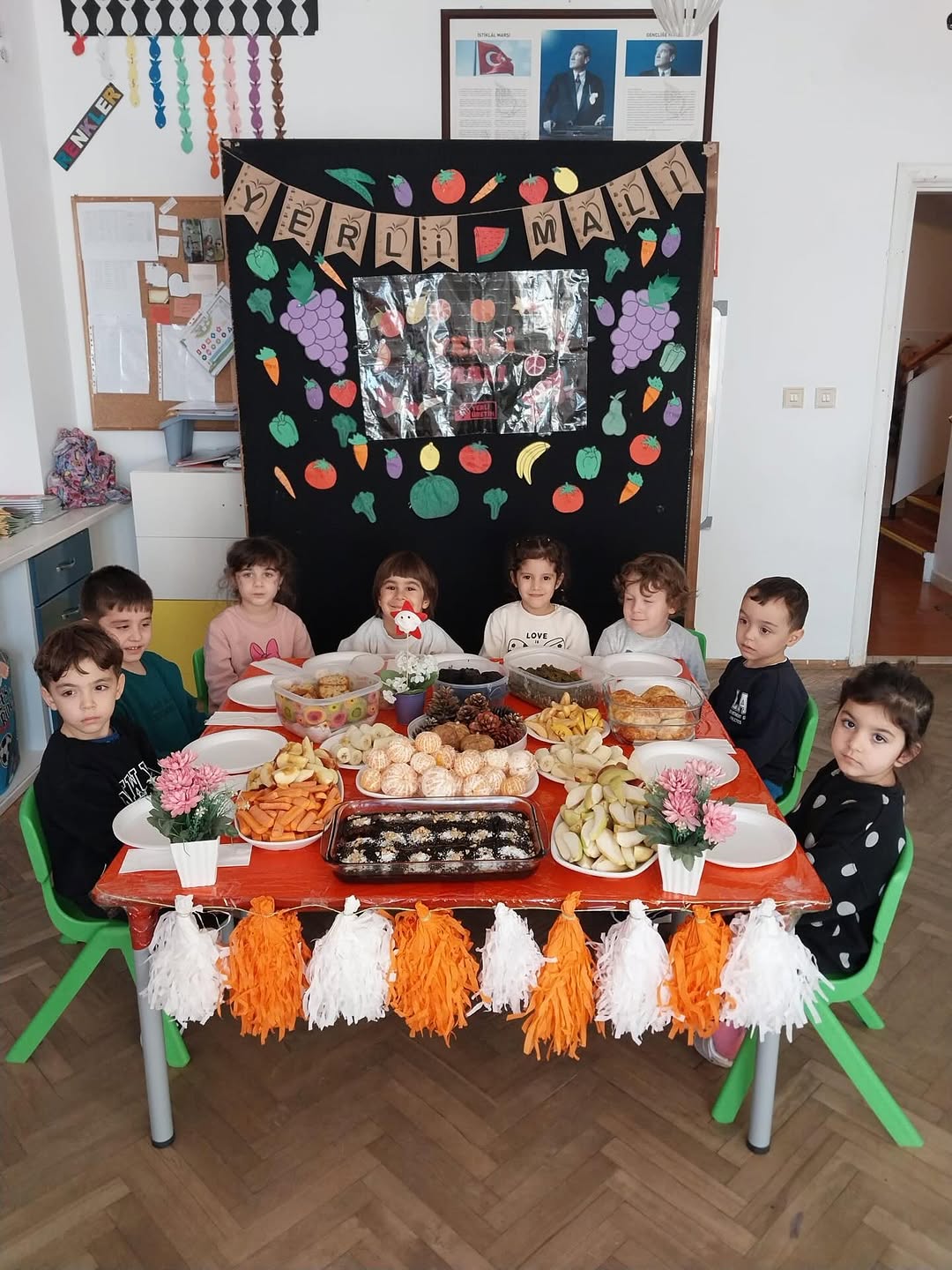 Muratpaşa'da Minikler Yerli Malı Haftası'nı Kutladı