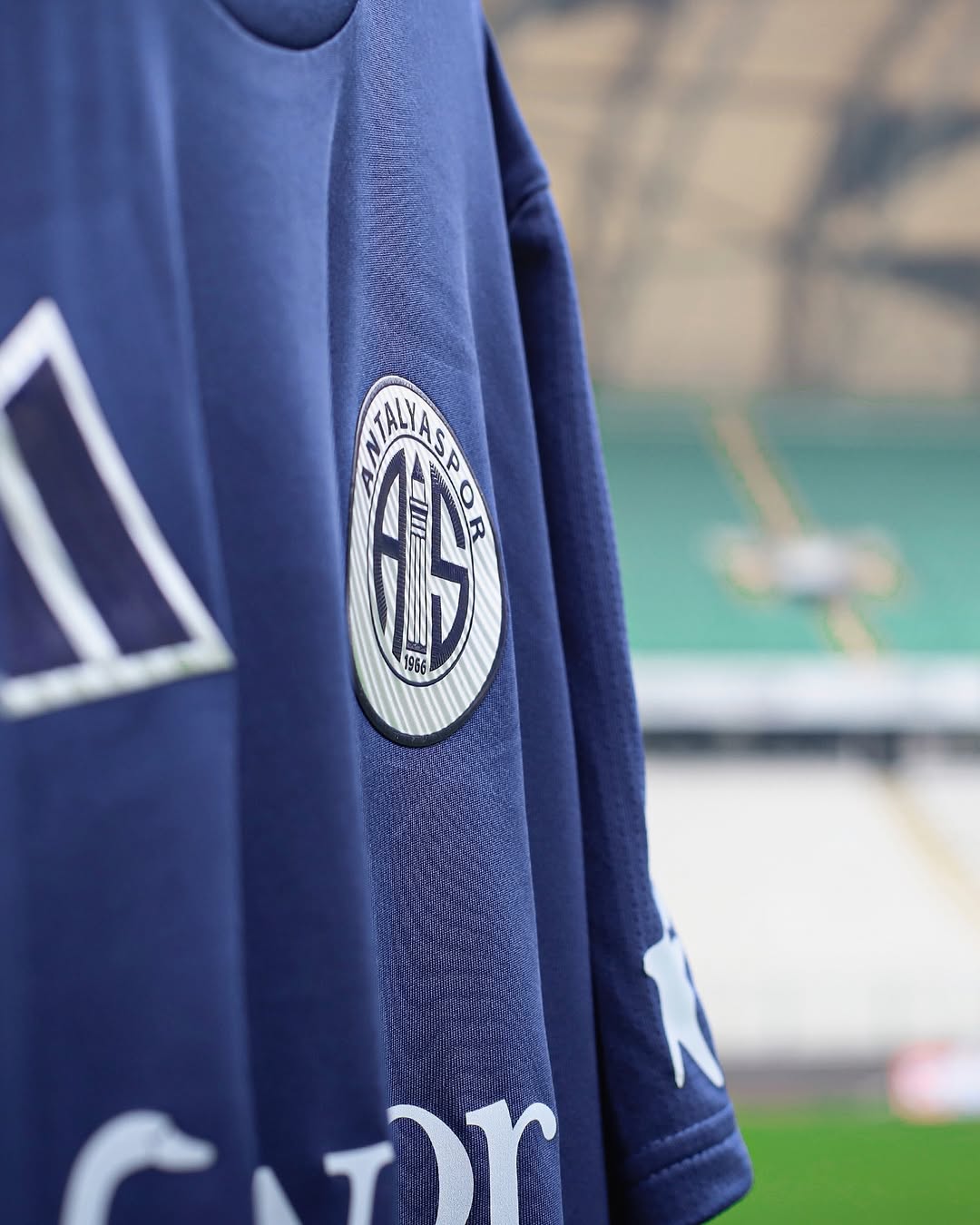 Antalyaspor, Tümosan Konyaspor Maçında Lacivert Formayla Sahada Olacak