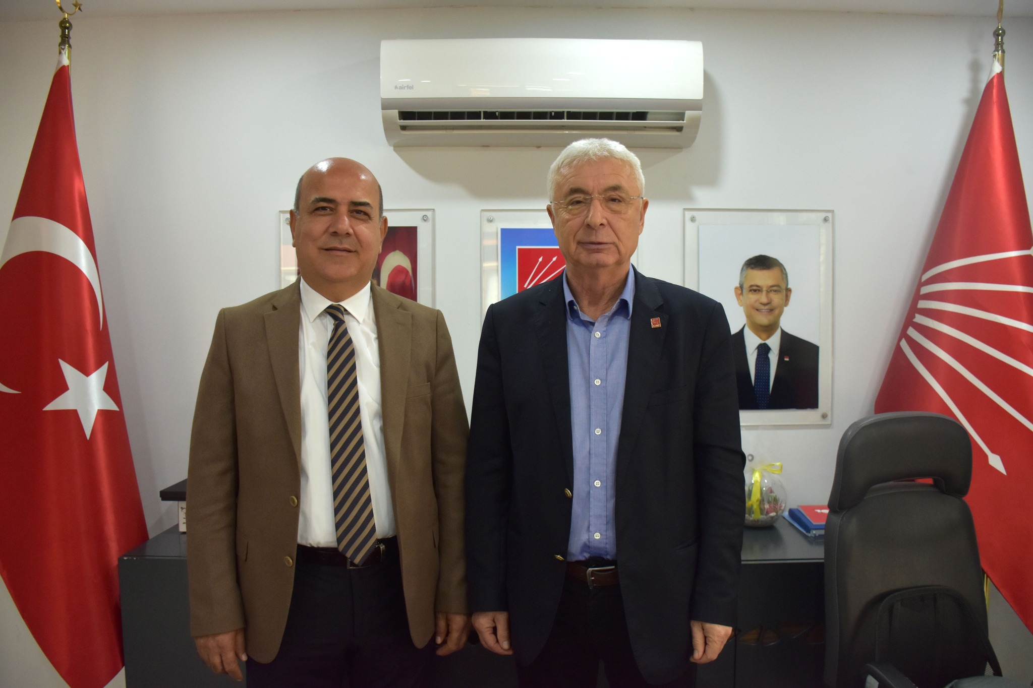 CHP'de Hayırlı Olsun Ziyareti