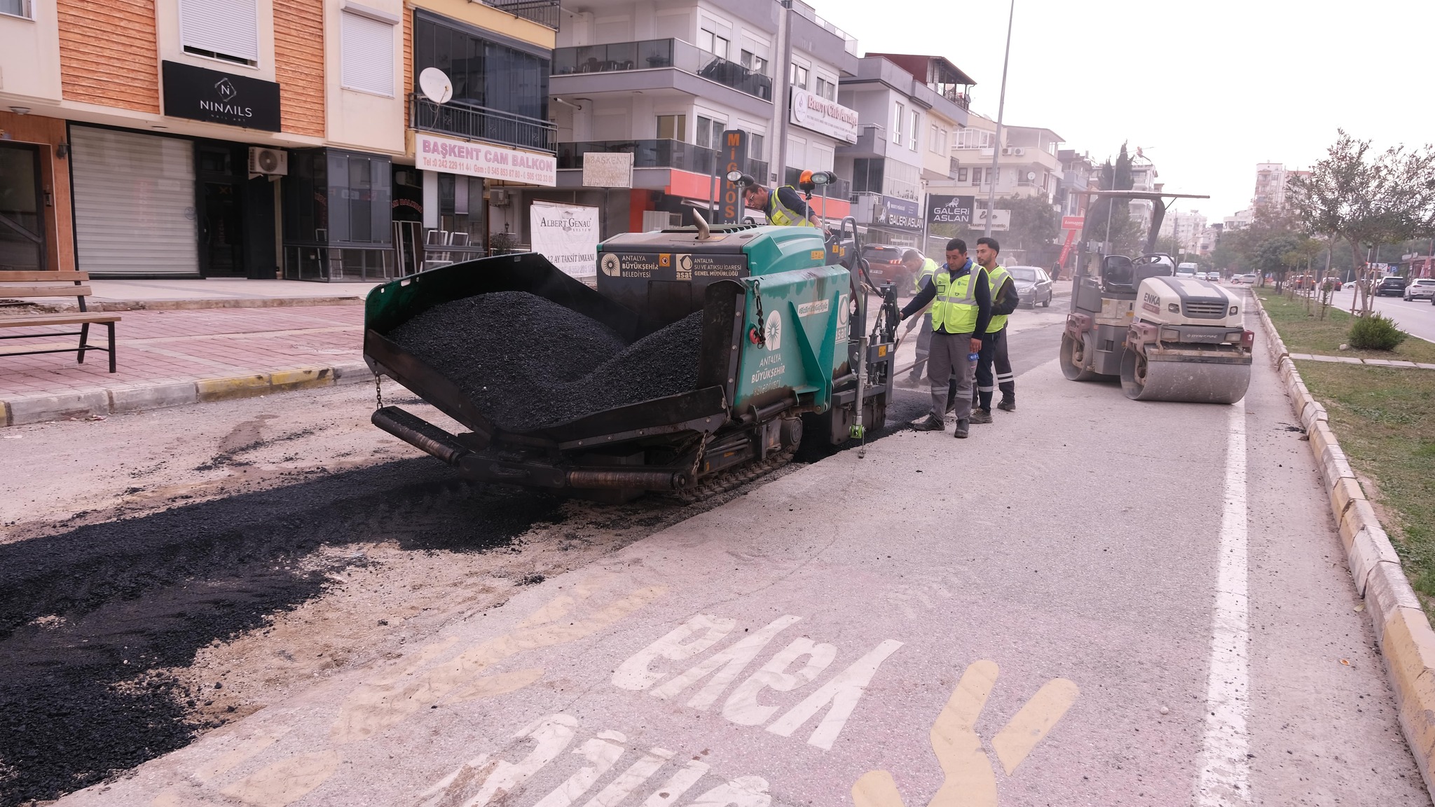 Antalya'da Altyapı Tamamlandı: Konyaaltı'nda Asfalt Seferberliği Başladı