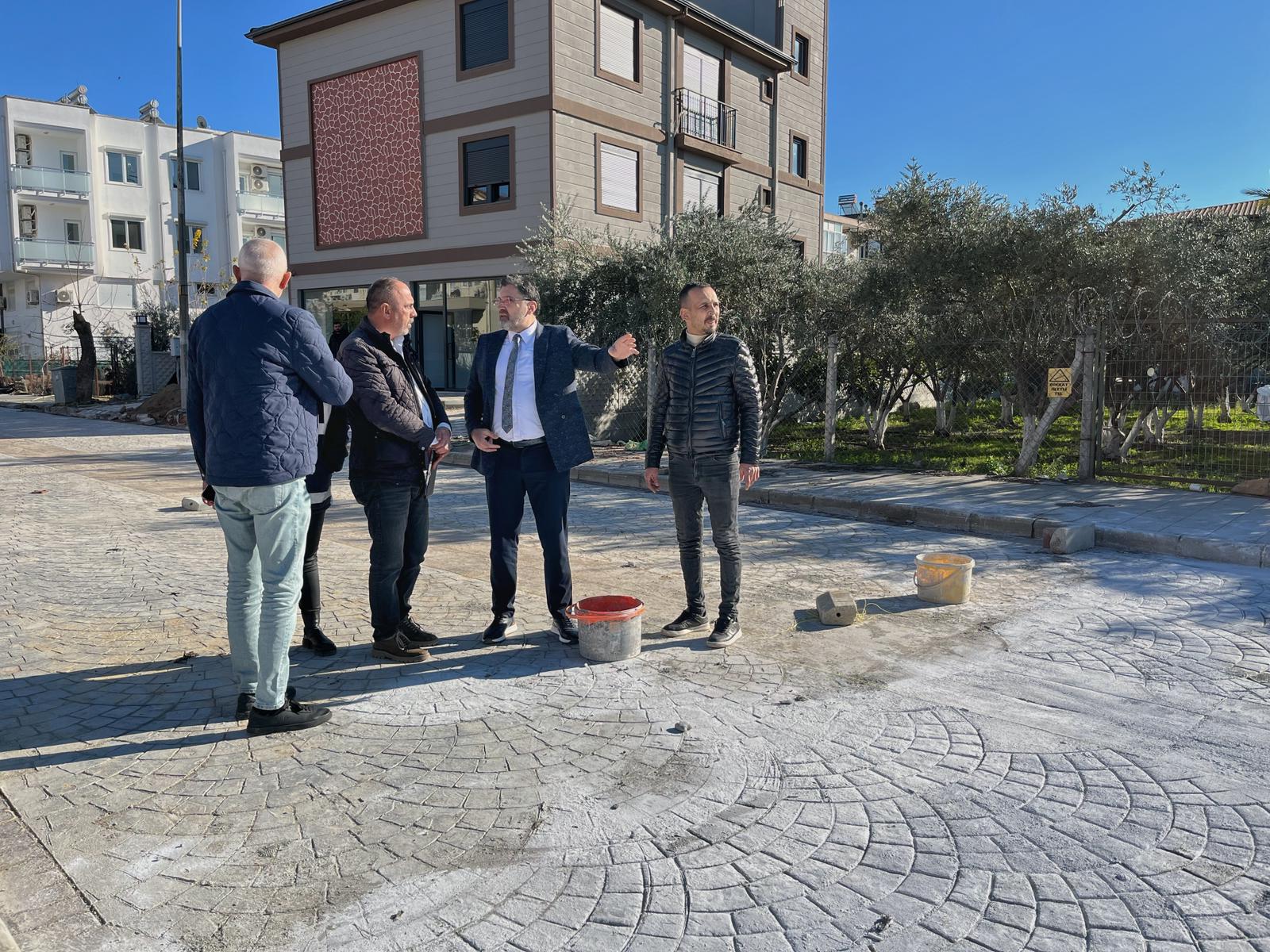 Serik Belediyesi Belek'te Baskı Beton Yol Çalışmalarını İnceledi