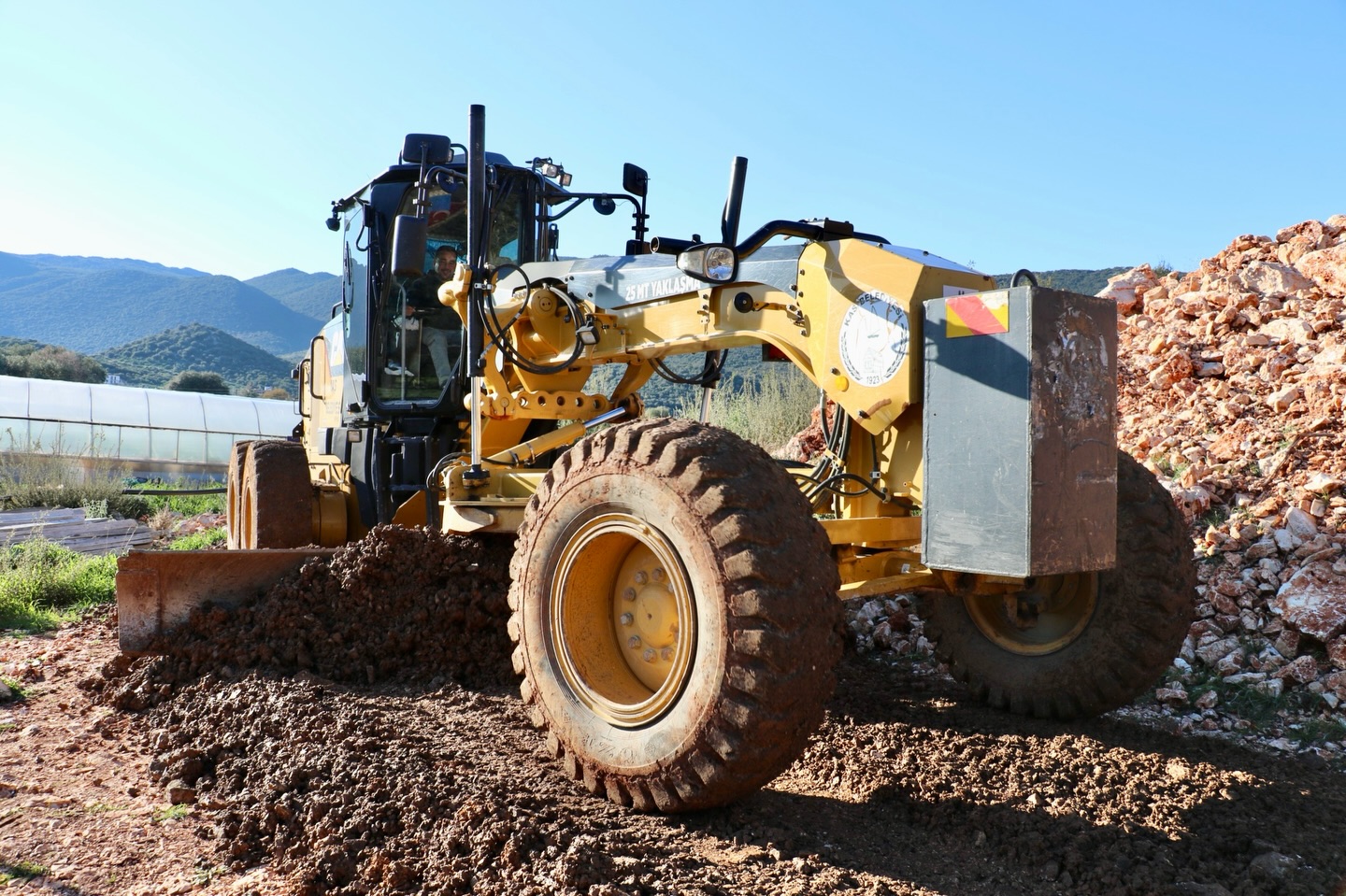 Kaş'ta Sahilkılınçlı Mahallesi'nde Ulaşım Ağı Yenileniyor