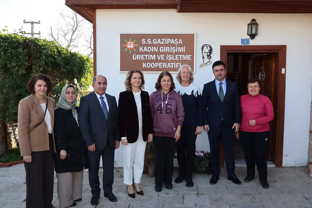Antalya'da Kadın Girişimciler Yerel Kalkınmaya Katkı Sağlıyor