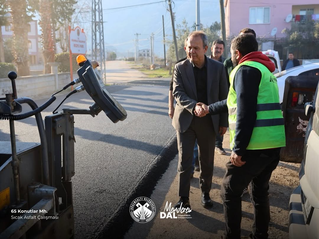 Döşemealtı'nda 65 Konutlar Mahallesi'nde Altyapı ve Yol Çalışmaları Hız Kesmeden Devam Ediyor