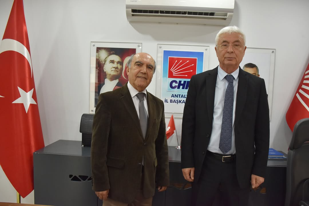 CHP Antalya İl Başkanı Nail Kamacı, Prof. Dr. Duran Canatan'ı Ağırladı