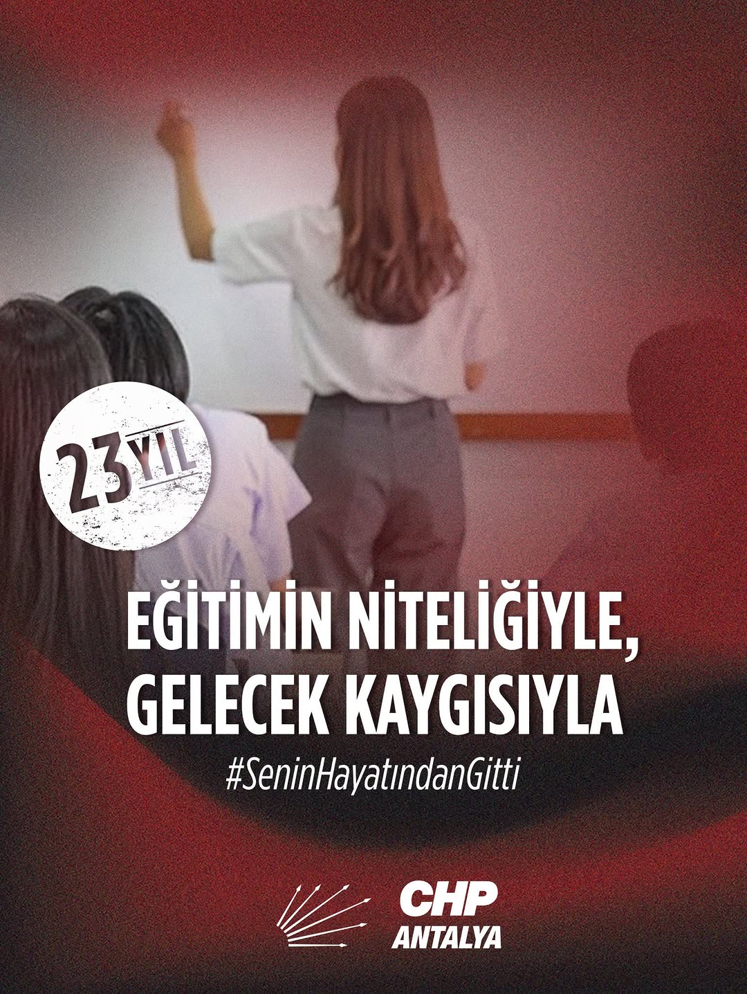 Antalya'da Eğitim Niteliği ve Gelecek Kaygısı Masaya Yatırıldı