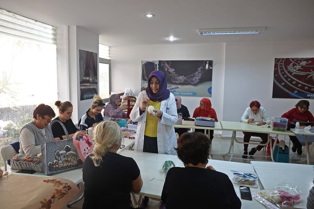 Antalya'da Geleneksel El Sanatları ATASEM ile Canlanıyor