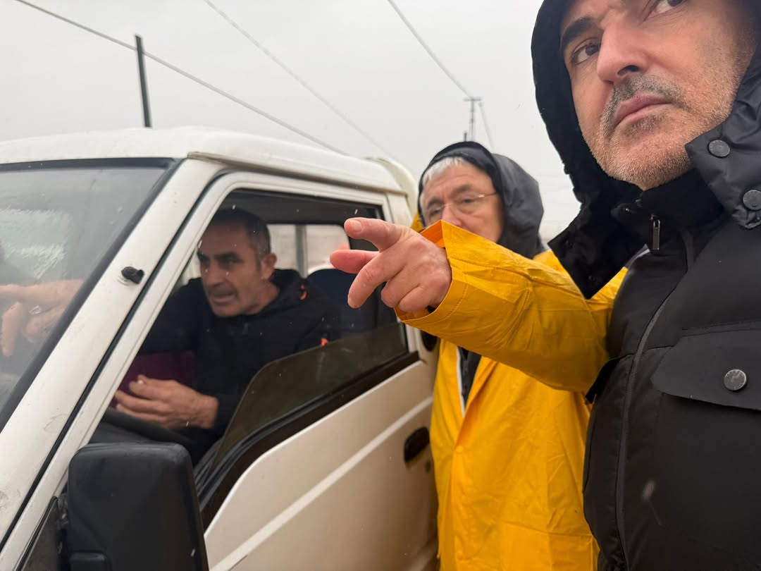 CHP Kumluca'da Selden Etkilenen Çiftçileri Ziyaret Etti