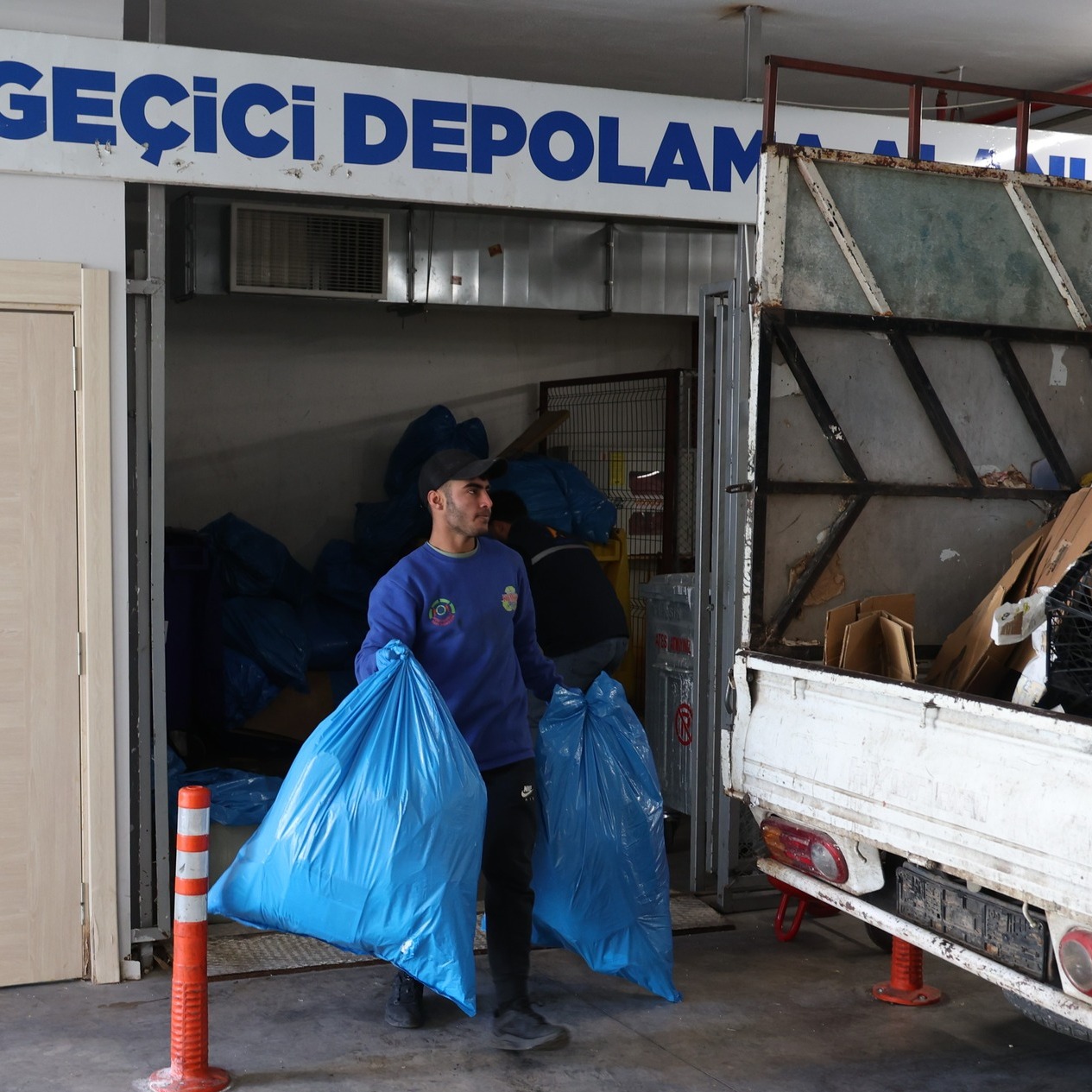 Antalya'da Geri Dönüşüm Hamlesi: 3 Yılda 125 Ton Atık Ekonomiye Kazandırıldı