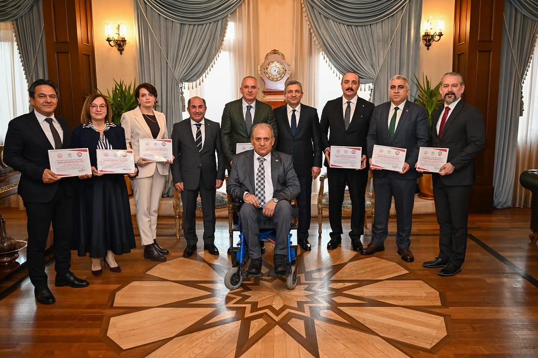 Antalya'da Kamu Kurumlarına Erişilebilirlik Belgeleri Verildi