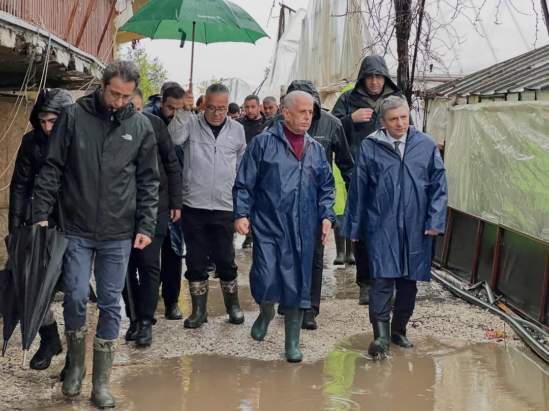 Antalya'nın Demre İlçesinde Hortum Felaketi: Üreticilere Devlet Desteği