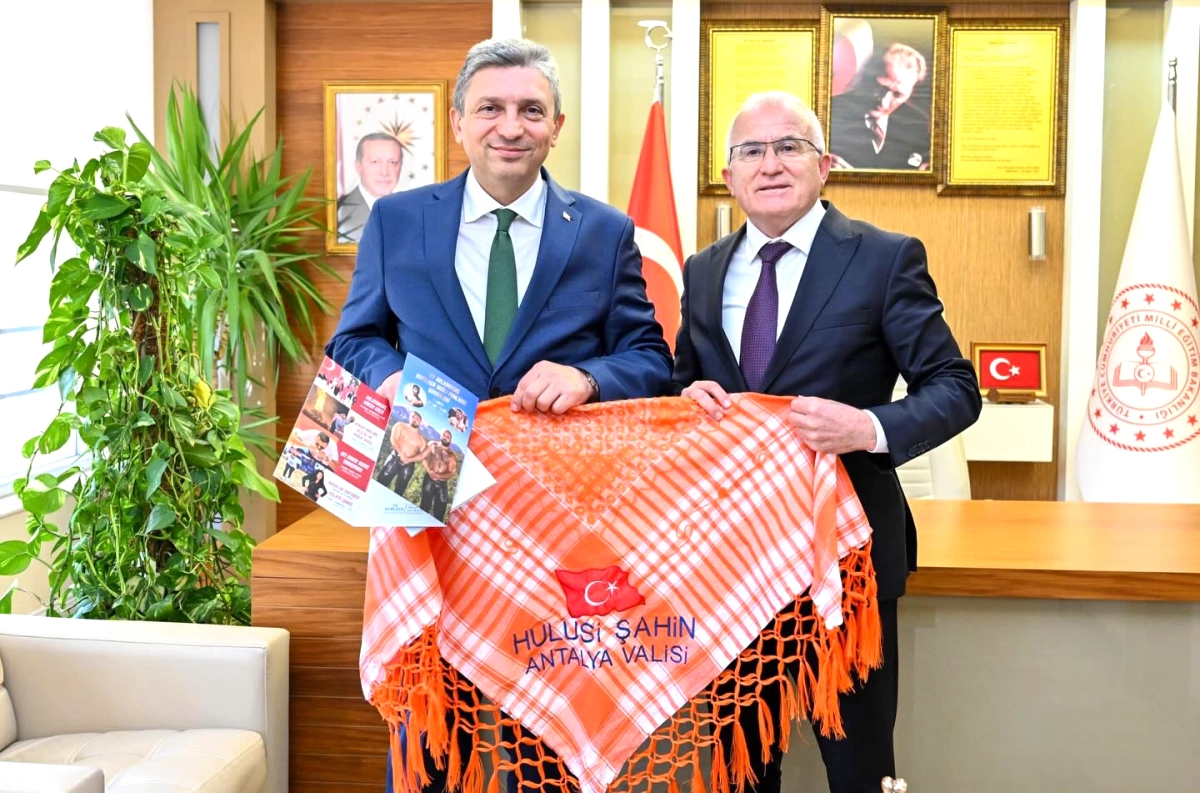 Kumluca Belediyesi'nden Vali Şahin'e 27. Tarım Festivali Daveti