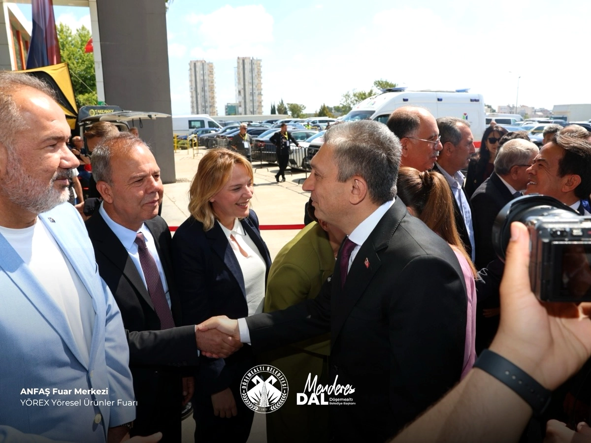 Döşemealtı YÖREX'te: Başkan Dal'dan Vali'ye Özel Tablo, Misafirlere Keşkek