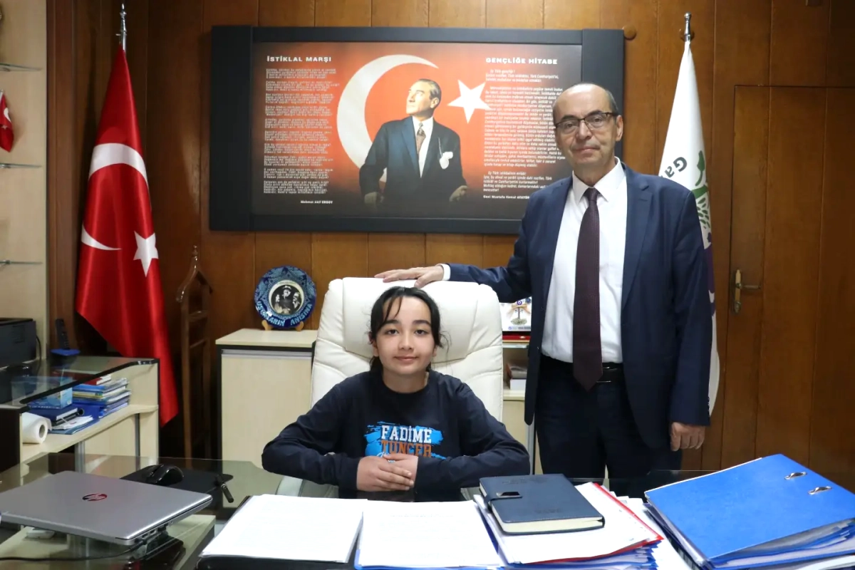Gazipaşa'da Çocuk Başkan Koltuğunda: 23 Nisan Coşkusu