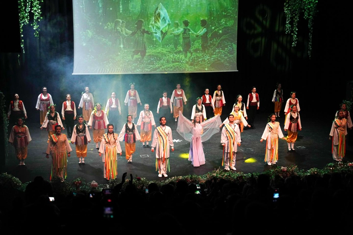 Muratpaşa'da Çocukların Doğa Dansı: Ormanın Muhafızları Sahnelendi