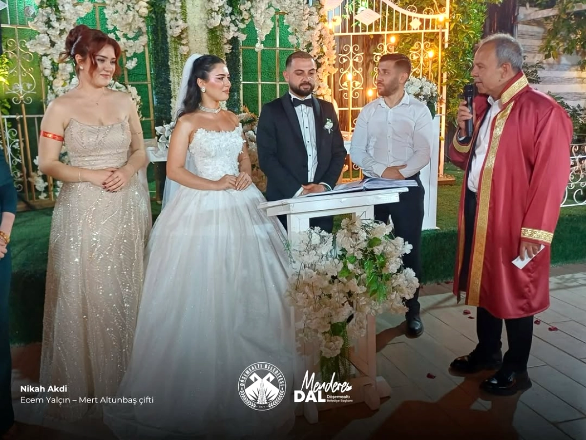 Döşemealtı'nda Çiftlerin Mutlu Gününe Başkan Katılımı