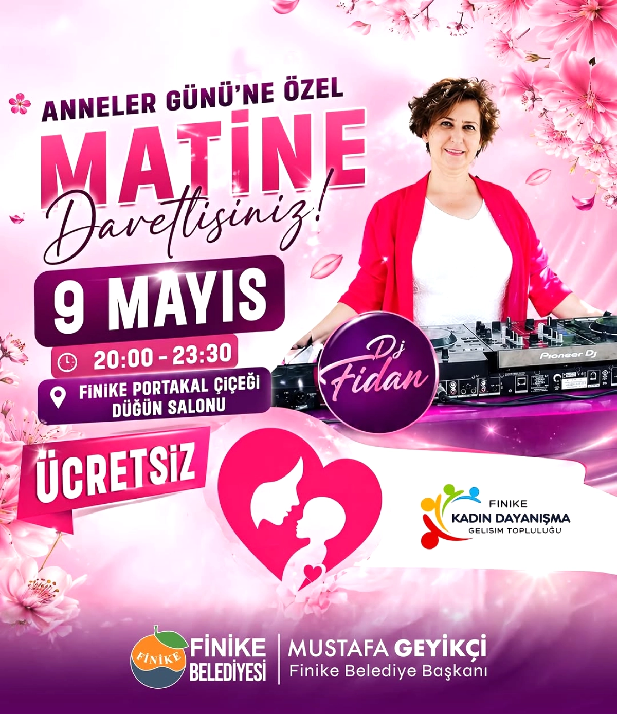 Finike'de Anneler Günü'ne Özel Ücretsiz Müzik Şöleni