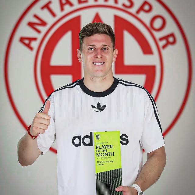 Adolfo Gaich, Yeni Şafak Spor'un Mart Ayı En İyi Oyuncusu Seçildi