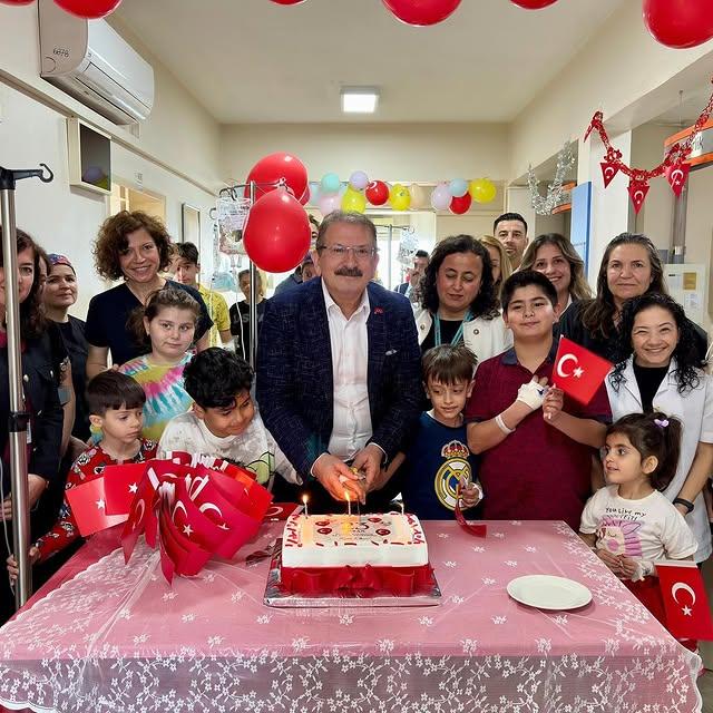 Antalya'da Hastanede Yatan Çocuklar 23 Nisan Coşkusunu Yaşadı