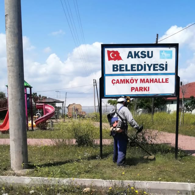Aksu Belediyesi, Parkları ve Yeşil Alanları Bakıma Aldı