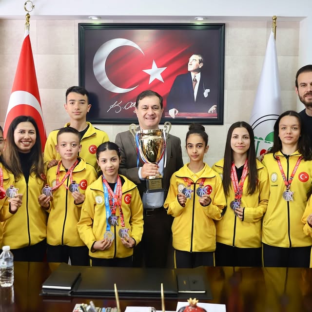Elmalı Belediyesi, Top Tirana Trophy E3 Turnuvası Şampiyonlarını Ağırladı