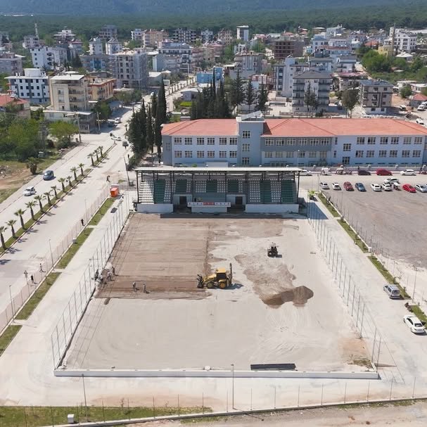 Antalya Kepez'de Uzun Süredir Atıl Kalan Spor Tesisine Yenilik Rüzgarı
