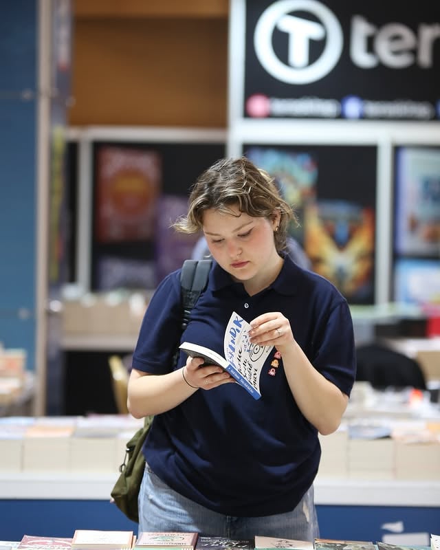 Antalya Kepez Kitap Fuarı'nda Son 2 Gün: Binlerce Kitap ve İmza Günü Sizi Bekliyor