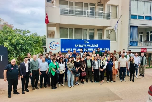 Antalya'da Sağlık Çalışanlarına AFAD'dan Sivil Savunma Eğitimi