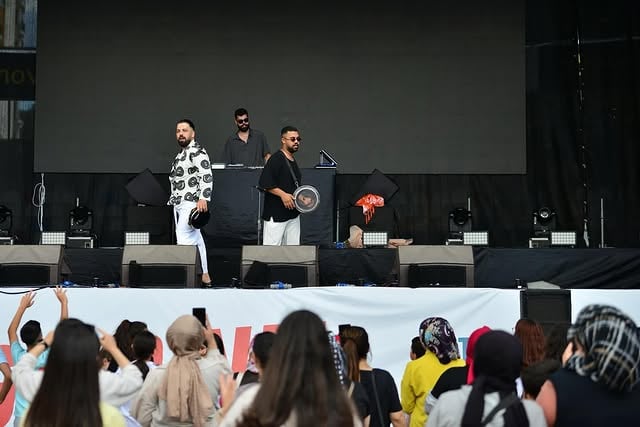 Kumluca'da Kadınlar Matinesi Festival Coşkusunu Artırdı
