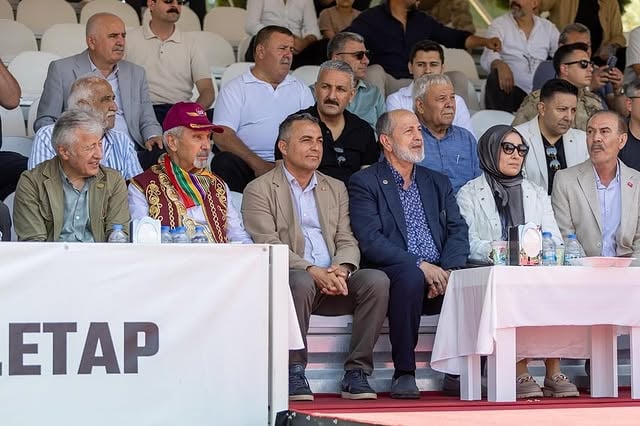 Manavgat'ta Yağlı Pehlivan Güreşleri Coşkuyla Sürüyor