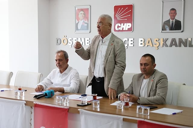 CHP Antalya'da Geleneksel Bayramlaşma Coşkusu