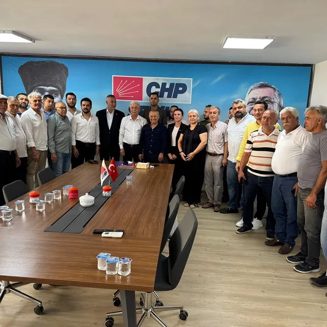 CHP Antalya'da Geleneksel Bayramlaşma Etkinliği Düzenlendi