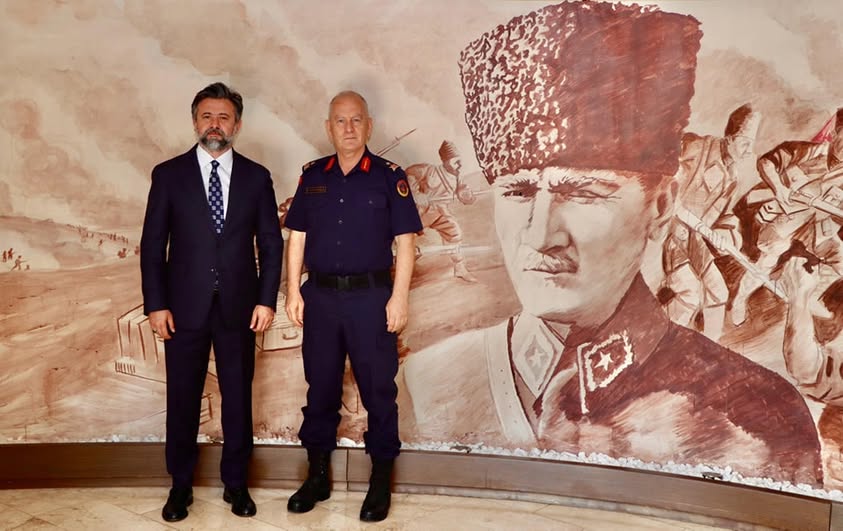 MHP Antalya İl Başkanı Güneş, İl Jandarma Komutanı Hekimoğlu'nu Makamında Ziyaret Etti